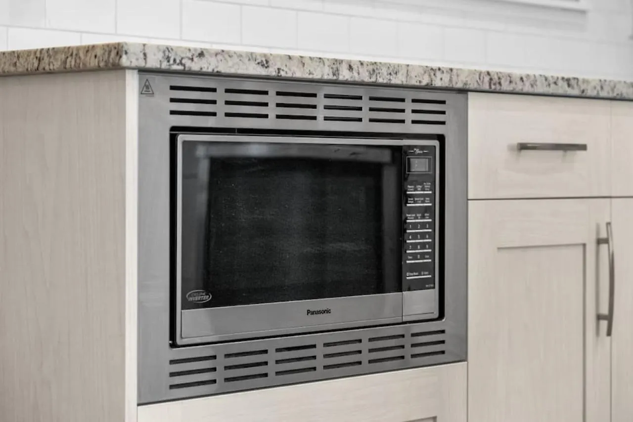Semesterbostad Top Rated Luxury House With Central Ac, Double Garage Parking, Free Banff Access, 5 Bedrooms & More! Balzac